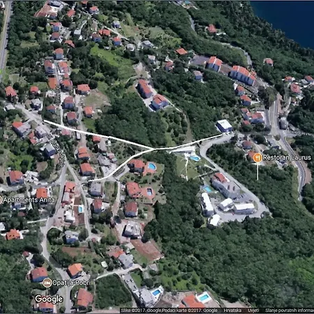 Anita - One Bedroom With Garden Apartament *